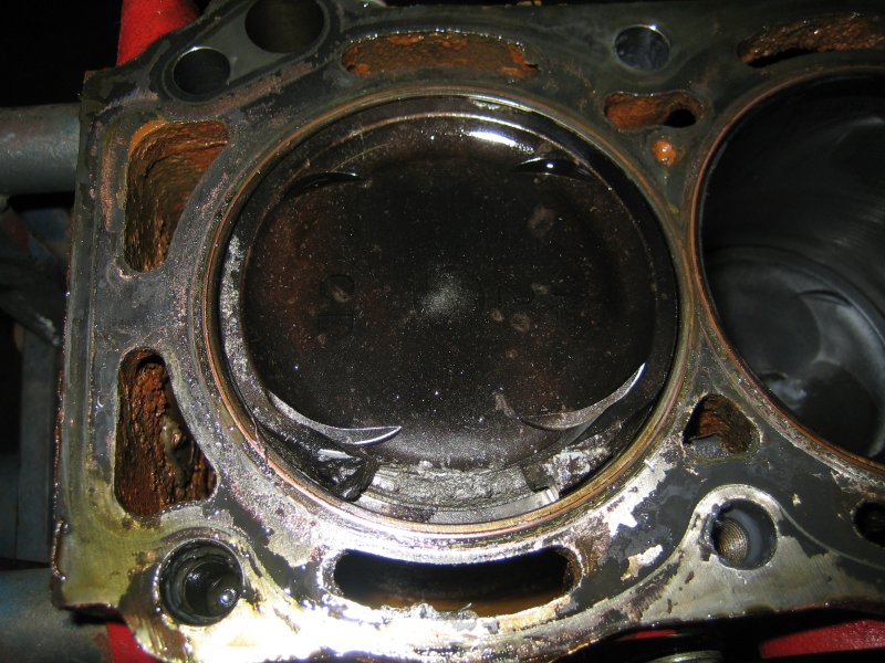 damaged_piston_4.jpg