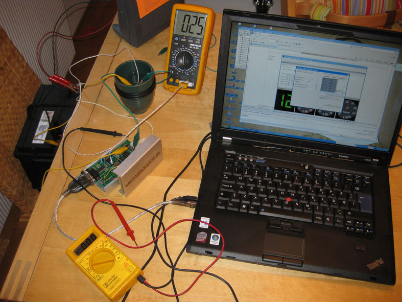 Measuring water cooling from boiling temperature, and noting every bins reading.