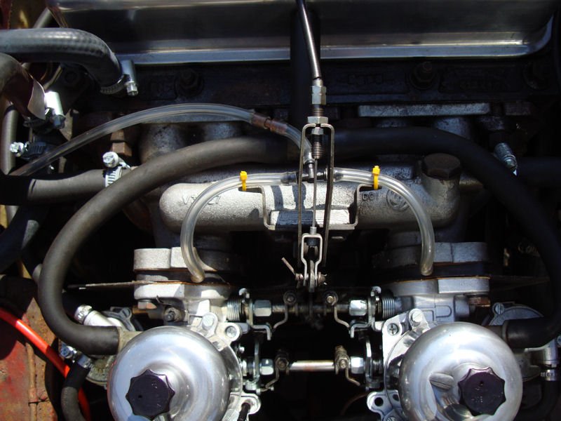 MAP take offs using adaptor plates between carbs and manifold.